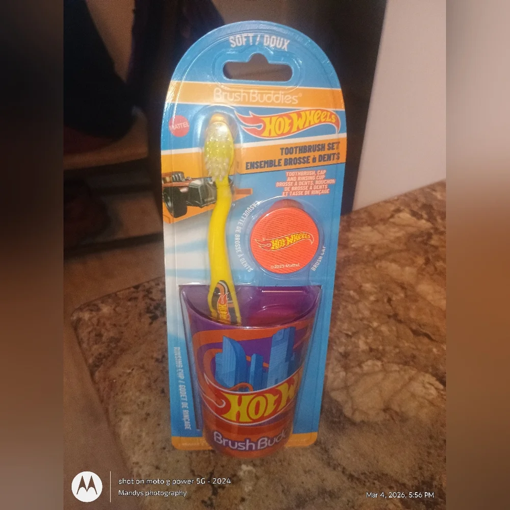 Hot Wheels Toothbrush Set with Cup